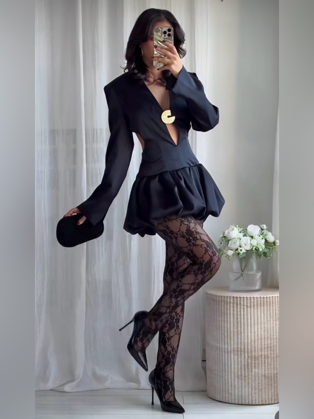 TREND NEW ! ZARA SATIN PUFFBALL DRESS
🚨FIRM PRICE NO DISCOUNT ON THIS DRESS - Picture 3 of 17